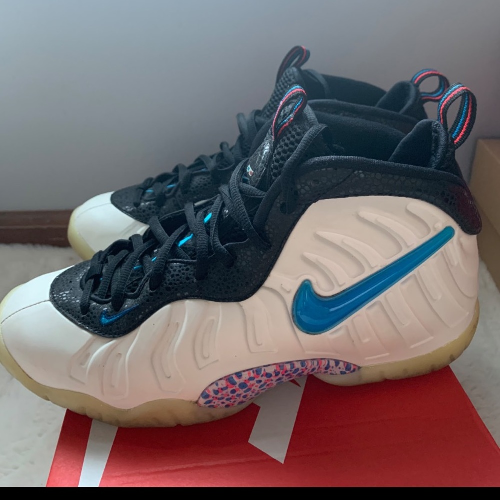Nike 3-D foamposite